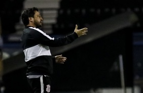 Arthur Elias no jogo contra o Santos, pelo Paulisto Feminino