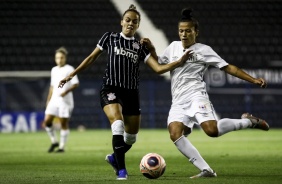 Gabi Portilho no jogo contra o Santos, pelo Paulistão Feminino