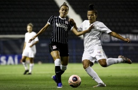 Gabi Portilho no jogo contra o Santos, pelo Paulisto Feminino