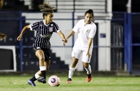 Ingryd no jogo contra o Santos, pelo Paulisto Feminino