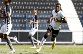 Corinthians vence o Botafogo pelo Brasileiro Sub-17