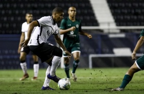 Daniel Marcos na vitória sobre o Goiás, pelo Campeonato Brasileiro Sub-20
