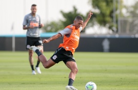 Dav no treino desta sexta-feira no CT Joaquim Grava