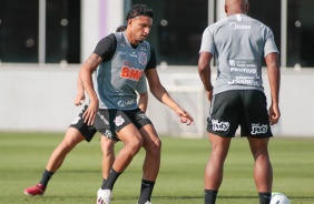 derson no treino desta sexta-feira no CT Joaquim Grava