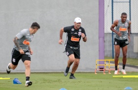 Flvio de Oliveira, o novo preparador fsico do Corinthians, na manh deste sbado, no CT