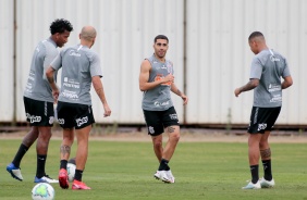 Gabriel e companheiros na manhã deste sábado, no CT Dr. Joaquim Grava