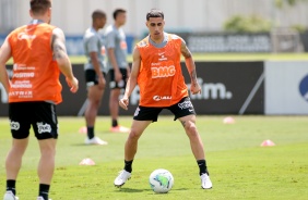 Gabriel no treino desta manhã no CT Joaquim Grava