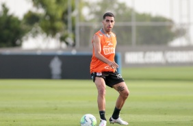 Gabriel no treino desta sexta-feira no CT Joaquim Grava