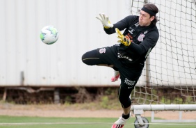 Goleiro Cssio na manh deste sbado, no CT Dr. Joaquim Grava