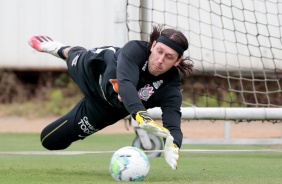 Goleiro Cássio na manhã deste sábado, no CT Dr. Joaquim Grava