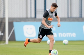 Gustavo Silva no treino desta manhã no CT Joaquim Grava