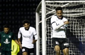 Jovem Cauê na vitória sobre o Goiás, pelo Campeonato Brasileiro Sub-20