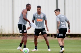 Marllon, Léo Natel e Fagner na manhã deste sábado, no CT Dr. Joaquim Grava