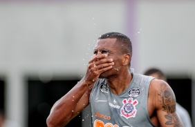 Marllon na manhã deste sábado, no CT Dr. Joaquim Grava