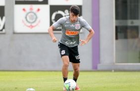 Roni no treino desta manh no CT Joaquim Grava