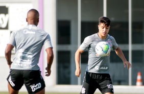 Roni no treino desta sexta-feira no CT Joaquim Grava