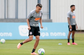 Victor Cantillo no treino desta manhã no CT Joaquim Grava