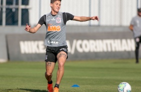 Vital no treino desta sexta-feira no CT Joaquim Grava