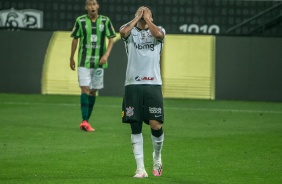 Éderson no jogo contra o América-MG, na Neo Química Arena, pela Copa do Brasil