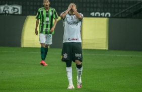 derson no jogo contra o Amrica-MG, na Neo Qumica Arena, pela Copa do Brasil