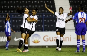 Jogadoras do Corinthians na vitria por 11 a 0 sobre o Nacional