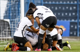 Corinthians feminino goleia o Nacional por 11 a 0