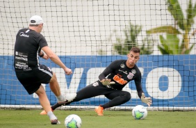 Doneli no treinamento desta segunda-feira no CT Joaquim Grava