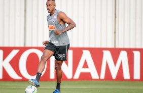 Raul no treinamento desta segunda-feira no CT Joaquim Grava