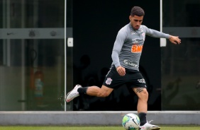 Gabriel na atividade da manhã desta quinta-feira no CT Dr. Joaquim Grava