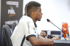 Jemerson foi apresentado no CT Joaquim Grava