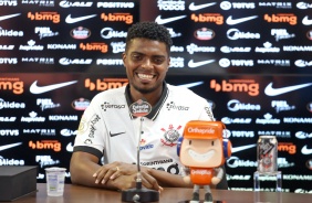 Jemerson foi apresentado no CT Joaquim Grava