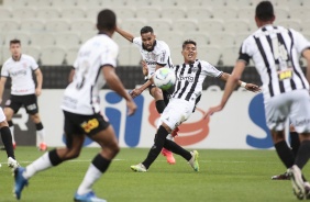 Everaldo durante jogo contra o Atltico-MG, pelo Brasileiro