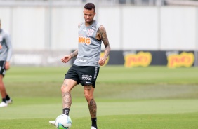 Luan no treino da tarde desta quinta-feira no CT Dr. Joaquim Grava