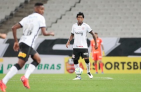 Gil na derrota para o Atltico Mineiro, na Neo Qumica Arena, pelo Brasileiro