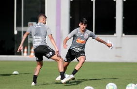 Jogadores na atividade da tarde desta segunda-feira no CT Dr. Joaquim Grava