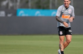 Fagner no treinamento deste sábado no CT Joaquim Grava