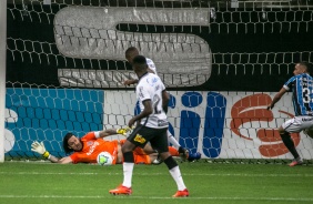 Arqueiro Cássio no jogo contra o Grêmio, na Neo Química Arena, pelo Brasileirão