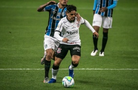 Fagner no jogo contra o Grmio, na Neo Qumica Arena, pelo Brasileiro