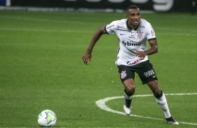 Marllon no jogo contra o Grêmio, na Neo Química Arena, pelo Brasileirão