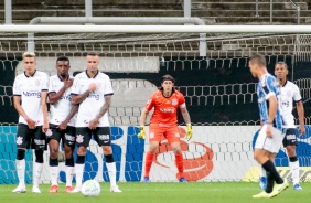Jogadores em ação no jogo contra o Grêmio pelo campeonato brasileiro