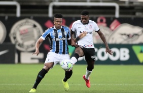 Jogadores em ao no jogo contra o Grmio pelo campeonato brasileiro