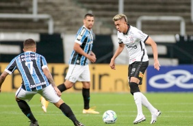 Jogadores em ação no jogo contra o Grêmio pelo campeonato brasileiro
