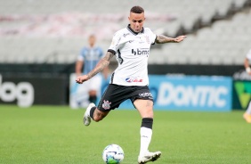 Luan em ação no jogo contra o Grêmio pelo campeonato brasileiro