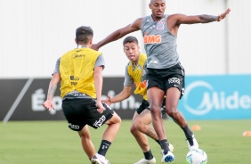 Raul e Gabriel no primeiro treino do Corinthians aps empate contra o Grmio