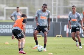 Zagueiro Marllon no primeiro treino do Corinthians aps empate contra o Grmio