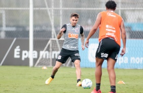 Gustavo Silva no treino desta quinta-feira no CT Joaquim Grava
