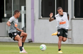 Otero no treino desta quinta-feira no CT Joaquim Grava