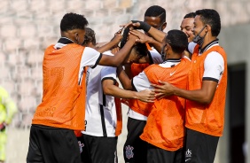 Elenco do Sub-20 durante goleada sobre o Sport, pelo Campeonato Brasileiro Sub-20