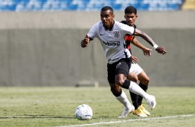 Lucas Pires durante goleada sobre o Sport, pelo Campeonato Brasileiro Sub-20