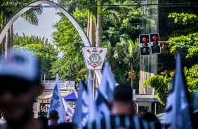 Movimento intenso no Parque So Jorge em dia de escolha para o novo presidente do Corinthians
